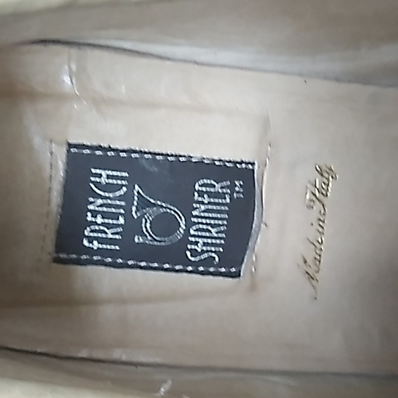 Vintage lofers  slipons size 9 1/4 main image 4